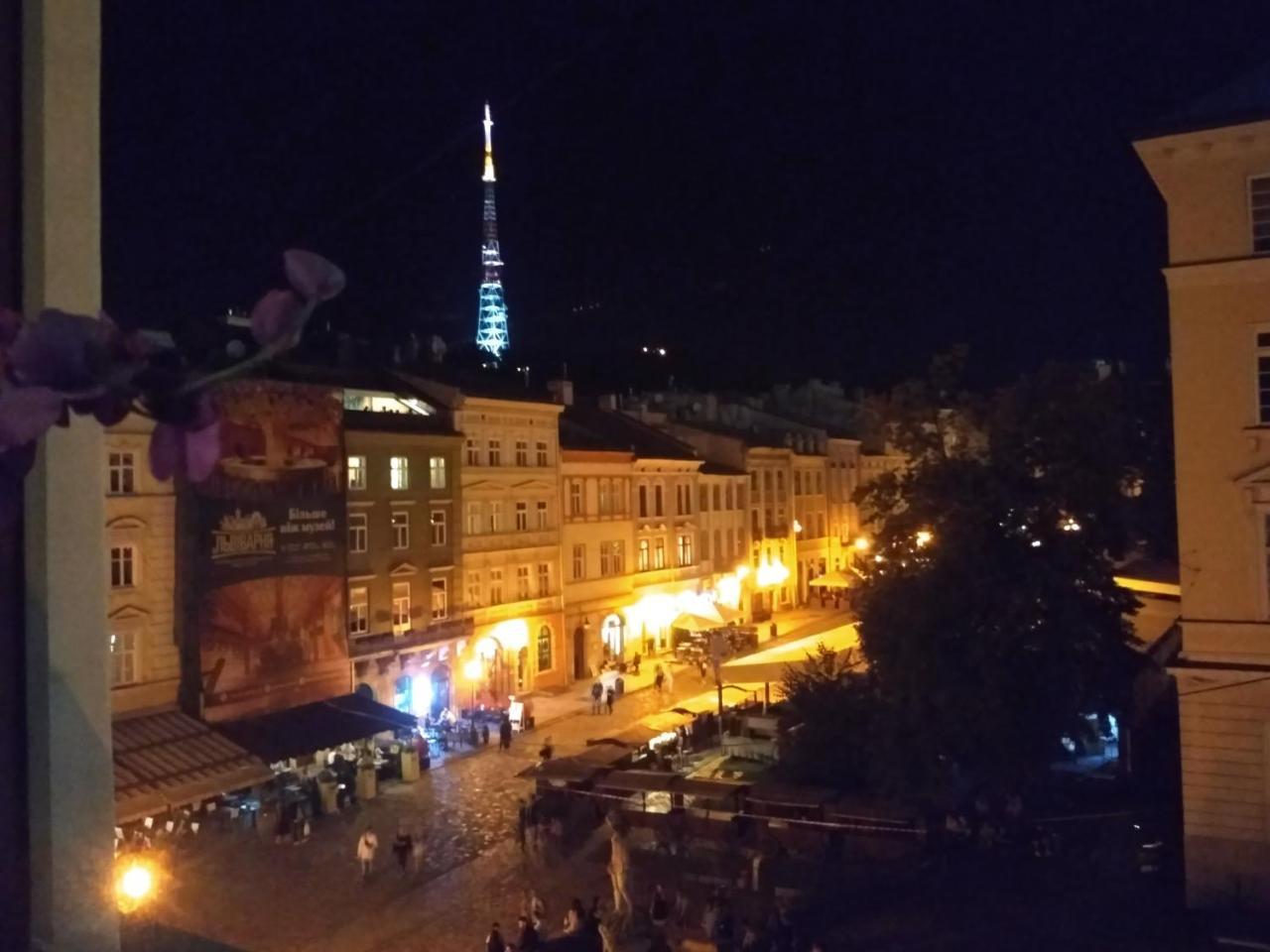 Apartment On Rynok Square Lviv Luaran gambar