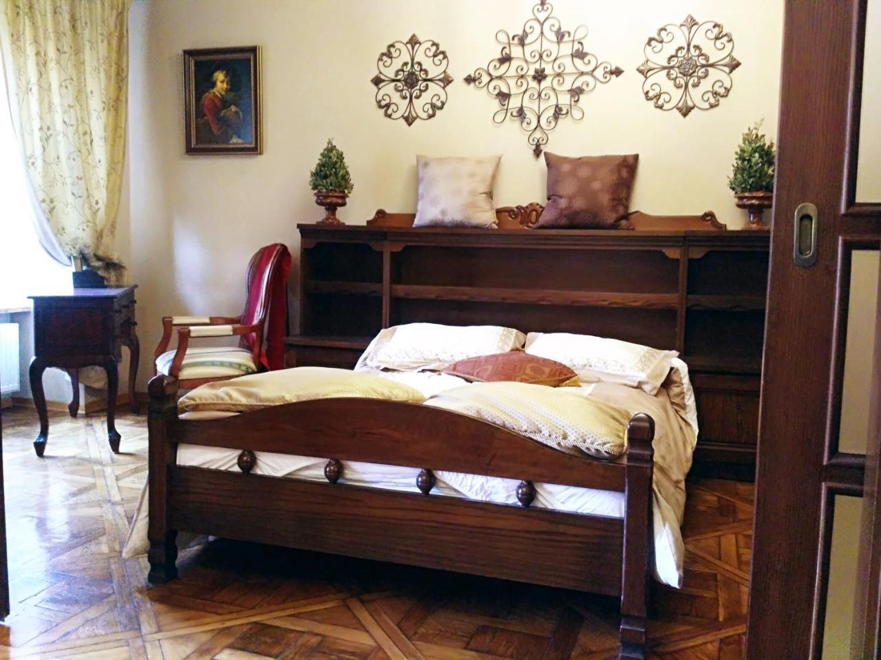 Apartment On Rynok Square Lviv Luaran gambar