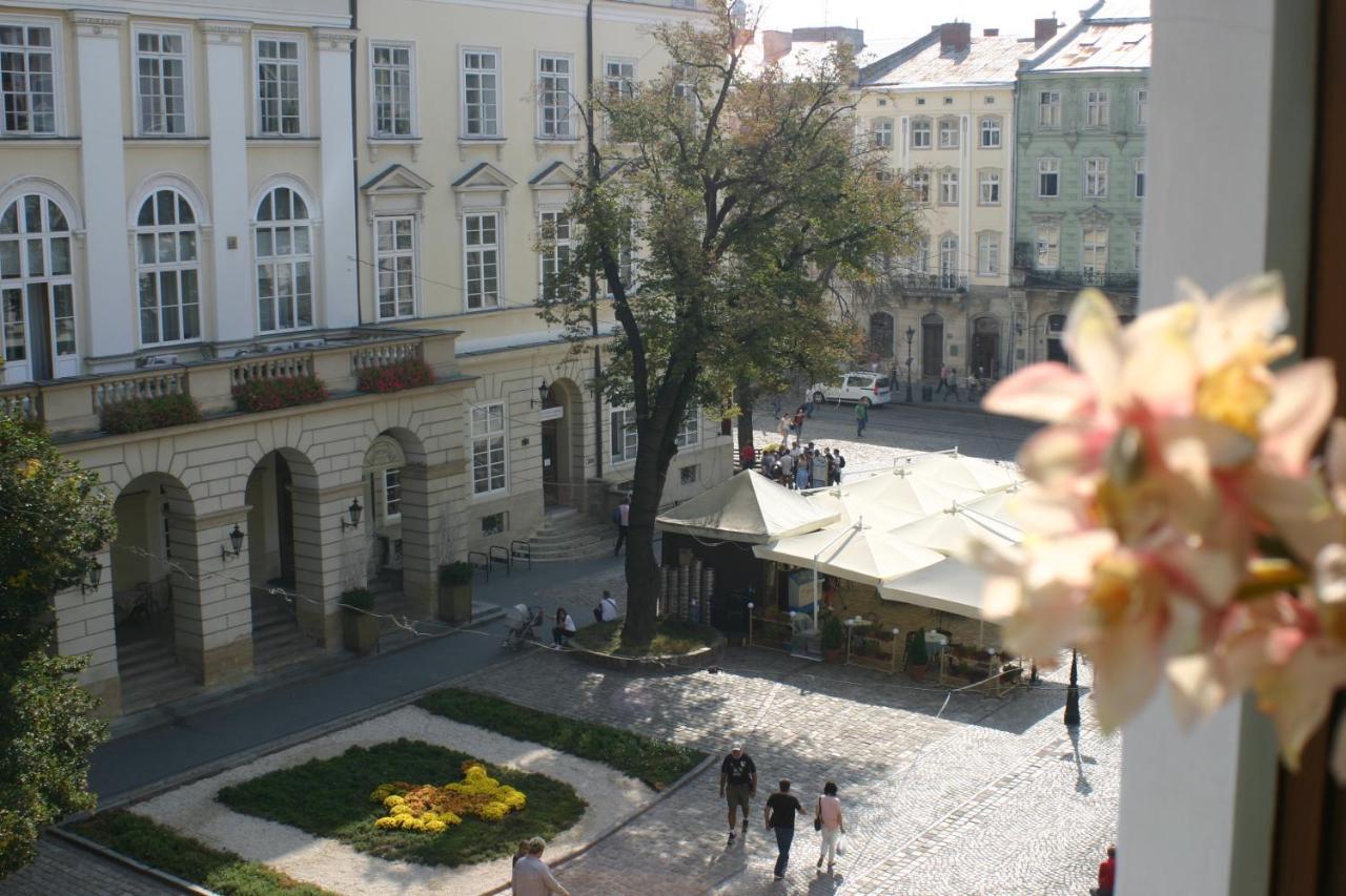 Apartment On Rynok Square Lviv Luaran gambar