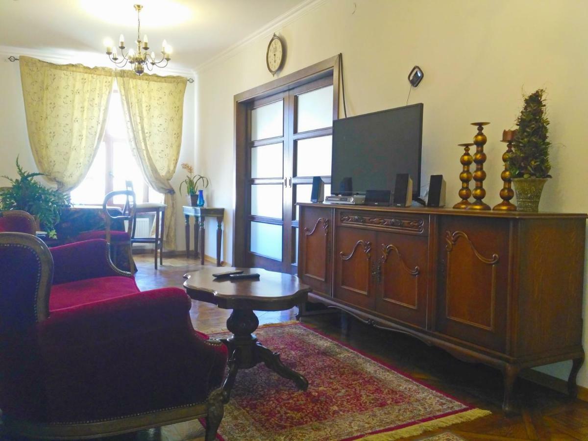 Apartment On Rynok Square Lviv Luaran gambar