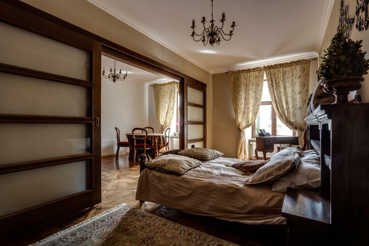 Apartment On Rynok Square Lviv Luaran gambar